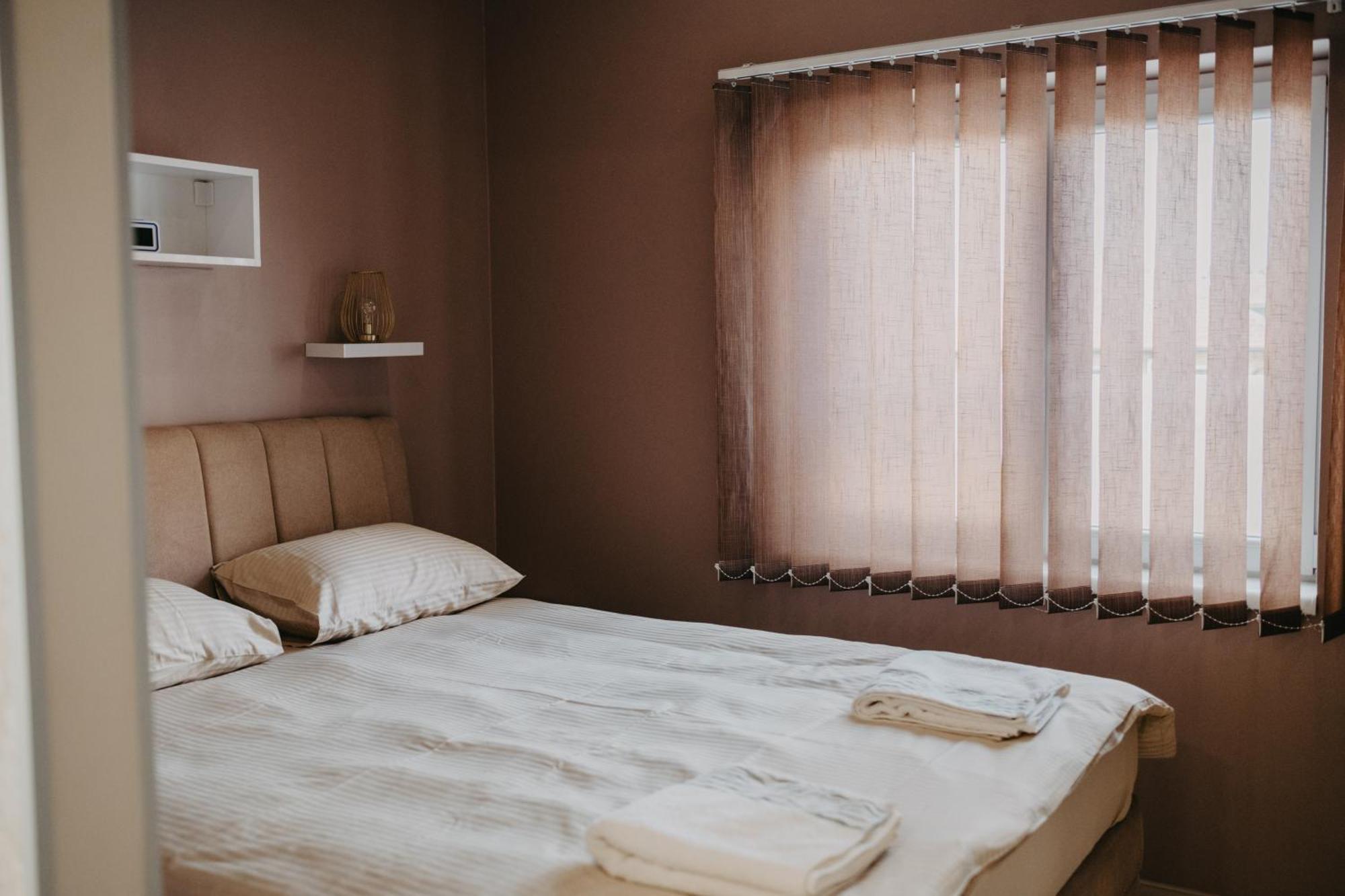 Bed and Breakfast Prenociste Park Modrica Exterior foto