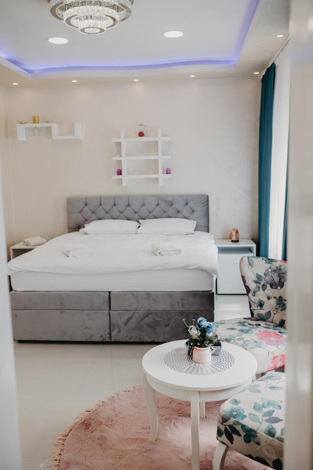 Bed and Breakfast Prenociste Park Modrica Exterior foto
