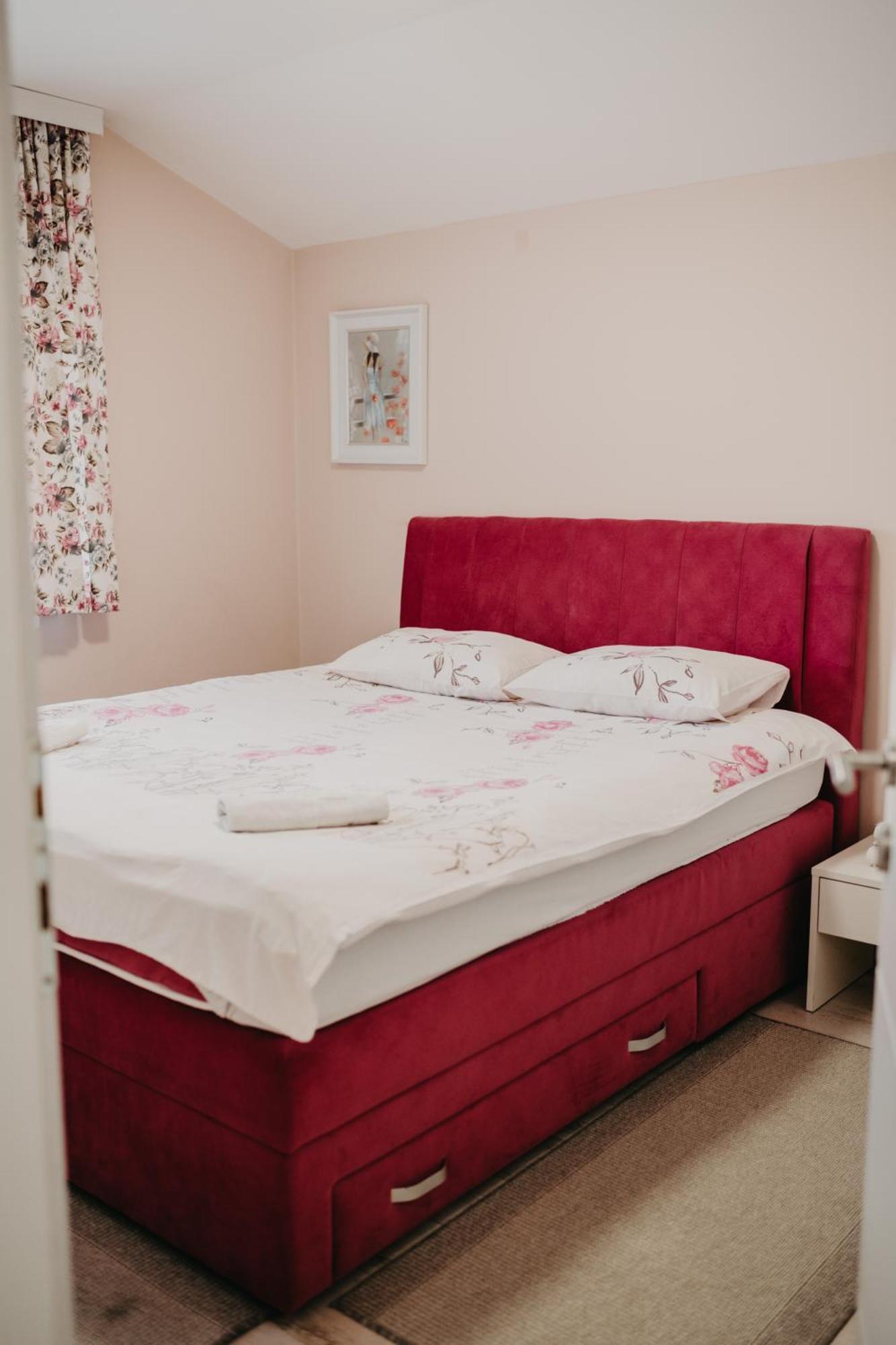 Bed and Breakfast Prenociste Park Modrica Exterior foto