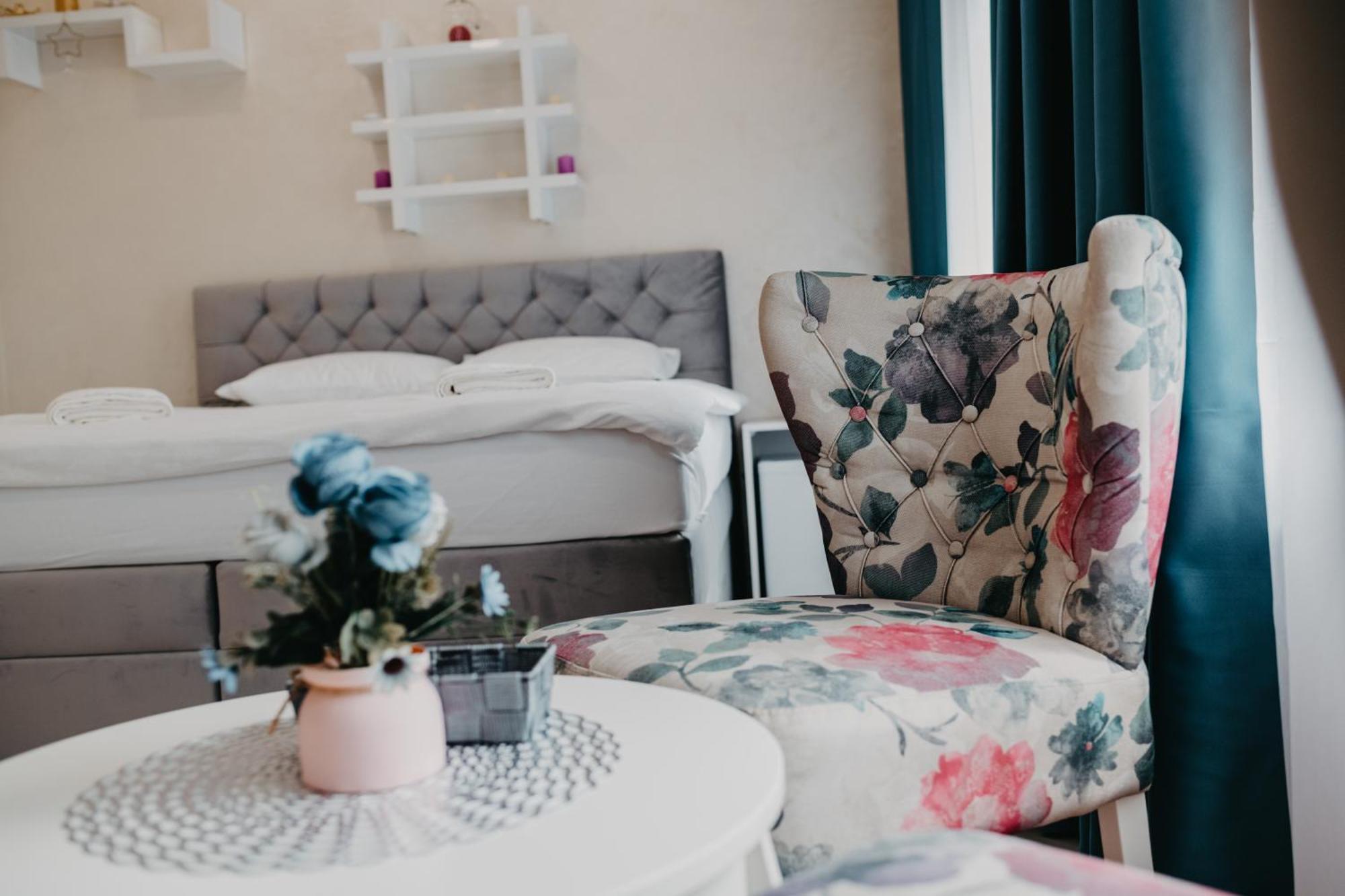 Bed and Breakfast Prenociste Park Modrica Exterior foto