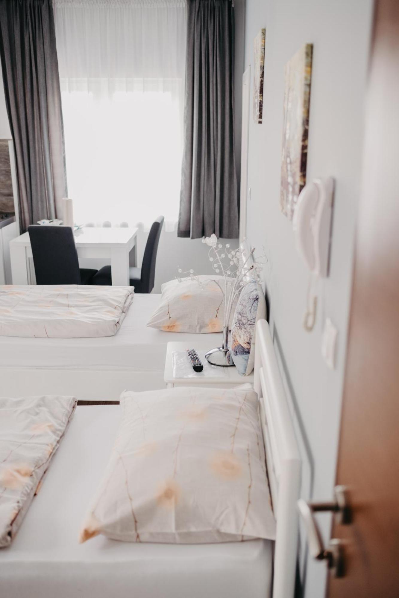 Bed and Breakfast Prenociste Park Modrica Exterior foto